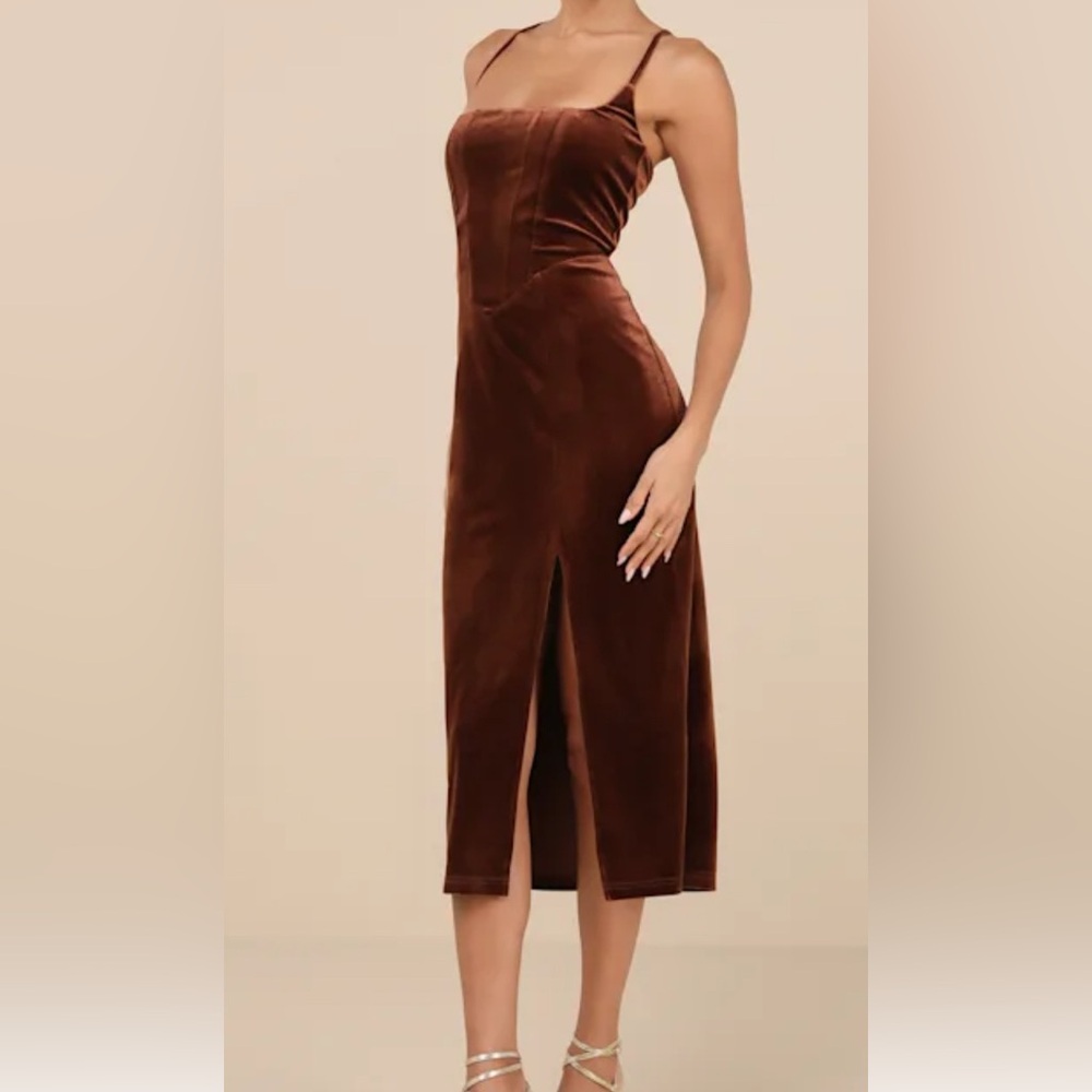 Gorgeous Composure Brown Velvet Lace-Up Sleeveless Midi Dress.
